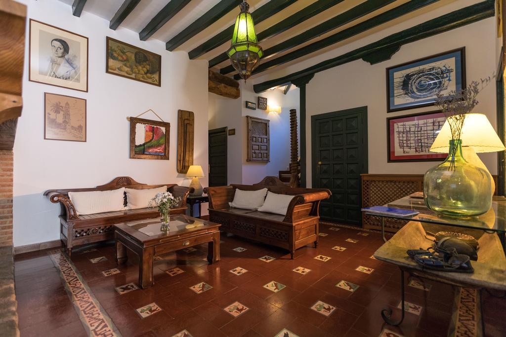 Calerilla Hotel (Adults Only) Burunchel ภายนอก รูปภาพ